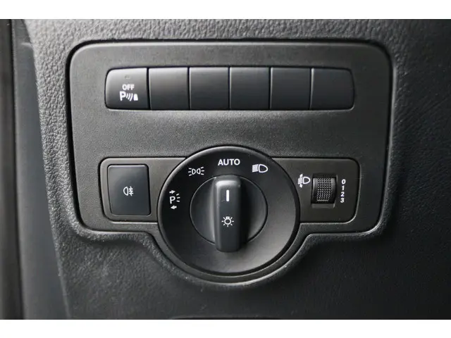Mercedes-Benz Vito 114 CDI Lang 2020 Diesel 31