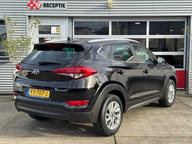 Hyundai Tucson 1.6 GDi Comfort 2016 Benzine 2