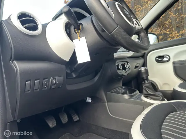 Renault Twingo 1.0 SCe Intens 2020 Benzine 21