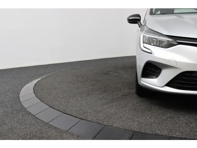 Renault Clio 1.0 TCe 90 Equilibre 2023 Benzine 21