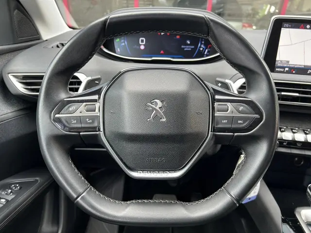 Peugeot 3008 1.6 e-THP GT Line 2017 Benzine 16