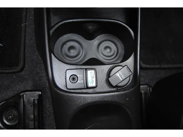 Fiat 500 0.9 TwinAir Lounge 2015 Benzine 10