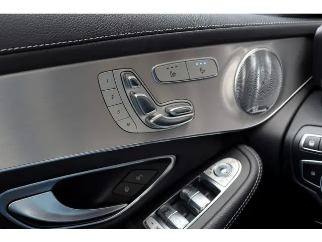 Mercedes-Benz GLC AMG 43 4MATIC | 2018 Benzine 12