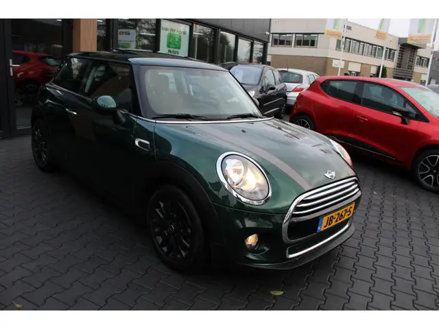 MINI Cooper Mini 1.5 Business 2016 Benzine 4