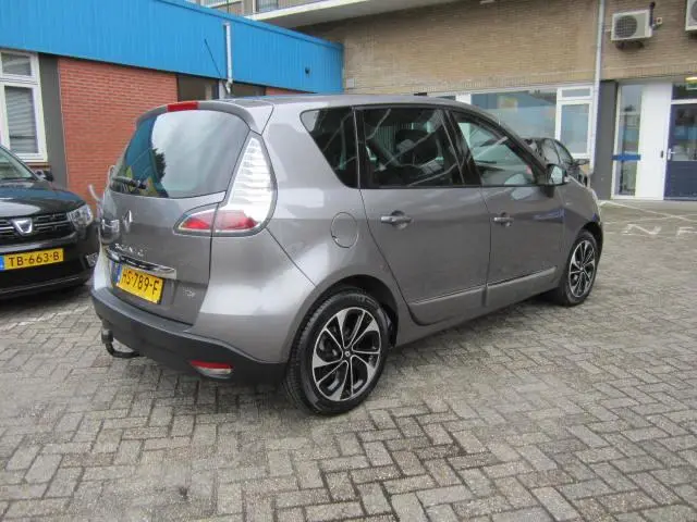 Renault Scénic 1.2 TCe Bose 2016 Benzine 4