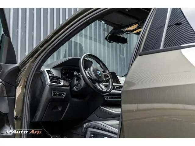 BMW X5 xDrive45e M-sport Manhattan 2021 Hybride Benzine 15