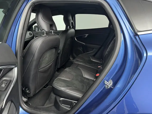Volvo V40 1.5 T3 Polar+ Sport 2019 Benzine 34