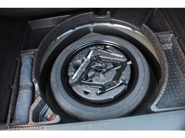 Opel Astra Sports Tourer 1.4 Turbo Blitz 2015 Benzine 13