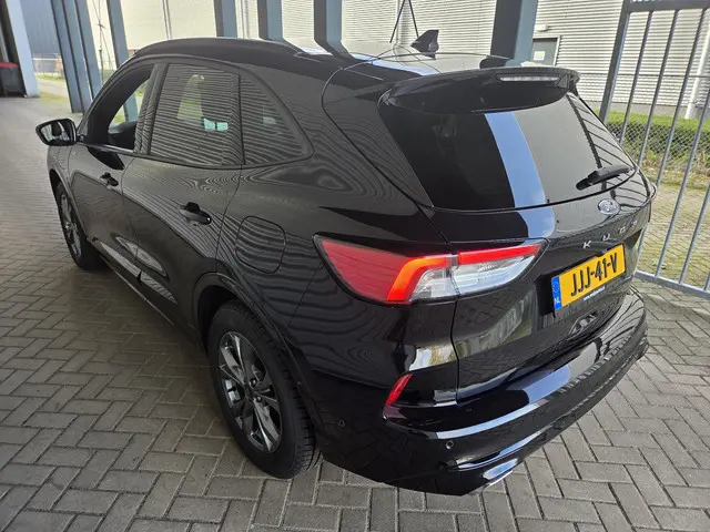 Ford Kuga 2.5 PHEV ST-Line X 2022 Hybride Benzine 12