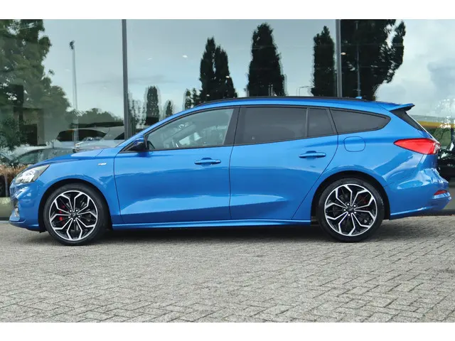 Ford Focus WAGON 1.5 ECOBOOST ST-LINE AUT 2020 Benzine 13