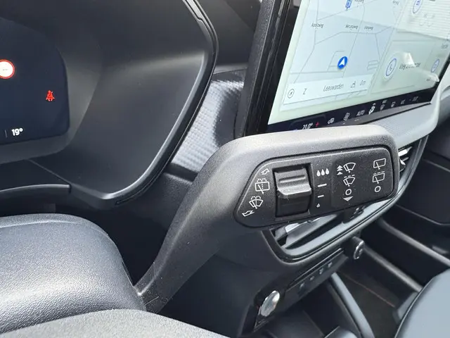 Ford Kuga 2.5 PHEV ST-Line X 2024 Hybride Benzine 25