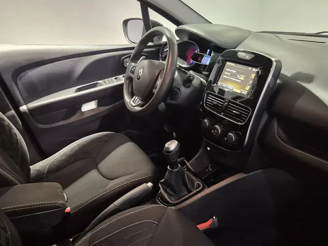Renault Clio Estate TCe 90PK Limited 2019 Benzine 7