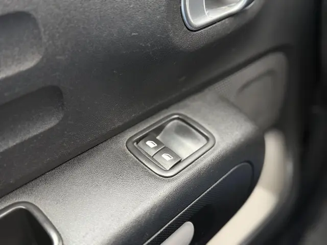 Citroën C3 1.2 PureTech Feel 2018 Benzine 25