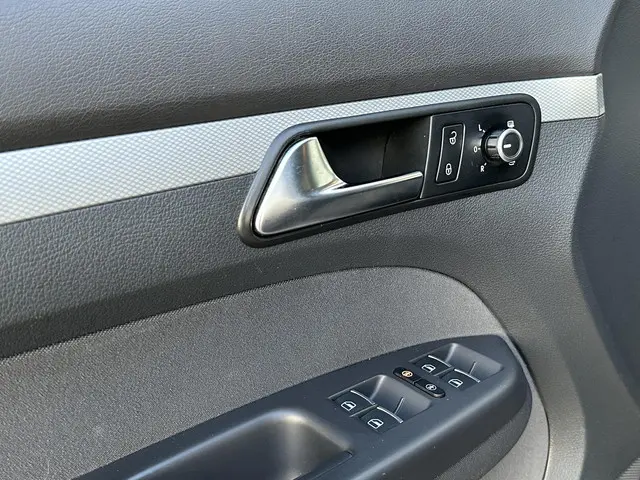 Volkswagen Touran 1.4 TSI Highline 2013 Benzine 21