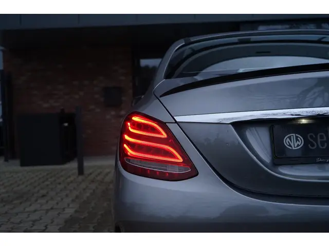 Mercedes-Benz C-Klasse 200 2014 Benzine 25