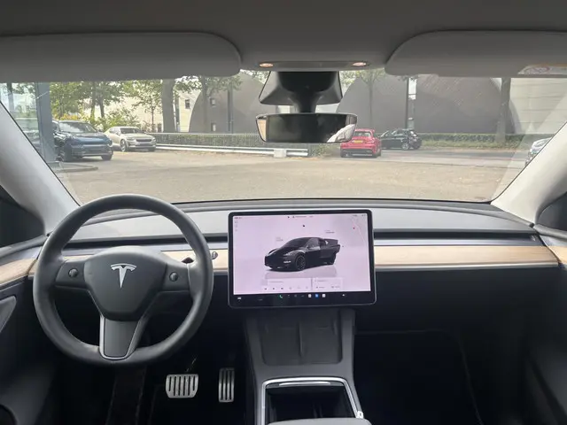 Tesla Model Y Performance AWD 75 kWh 2022 Elektrisch 13
