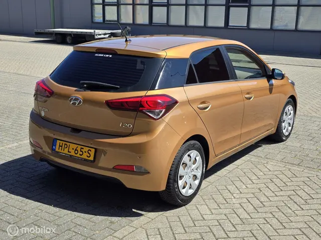 Hyundai i20 3