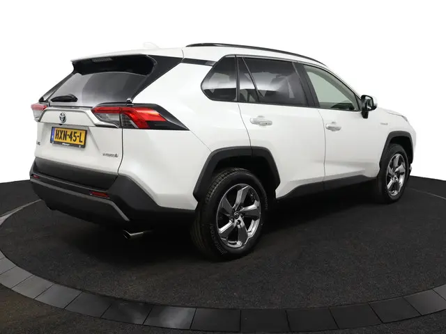 Toyota RAV4 2
