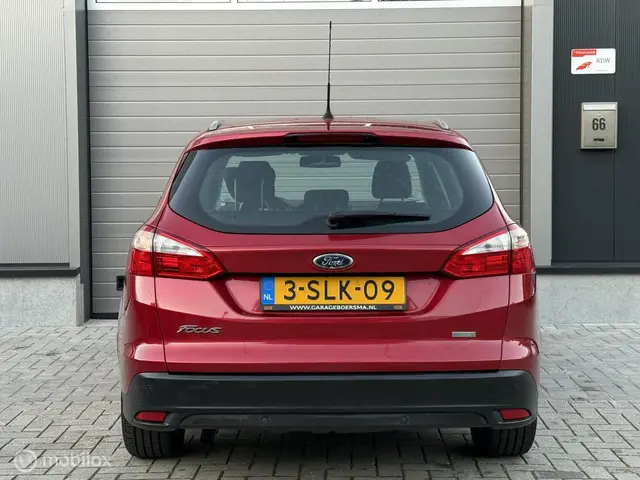 Ford Focus Wagon 1.0 EcoBoost Titanium 2013 Benzine 4
