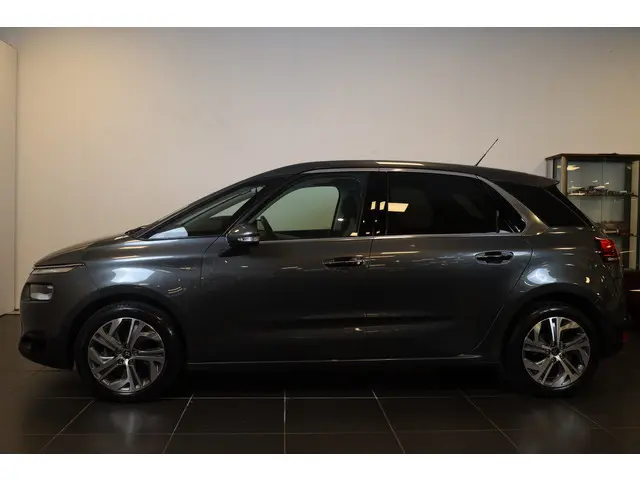 Citroën C4 Picasso PT 130 Exclusive 2016 Benzine 23