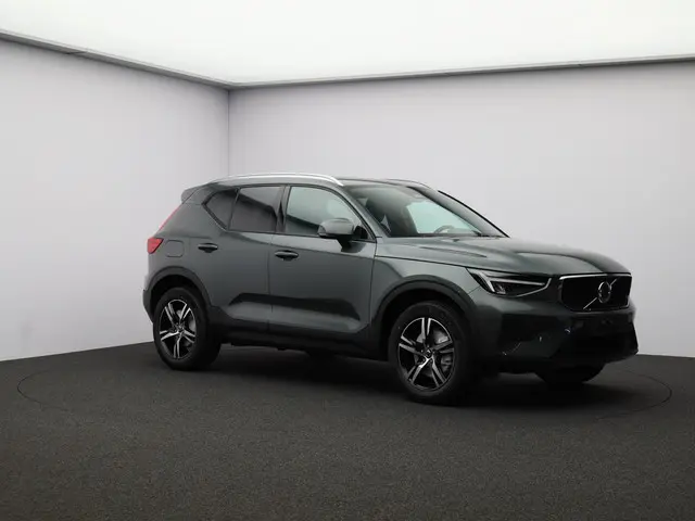 Volvo XC40 2.0 B3 Business Edition 2025 Benzine 21