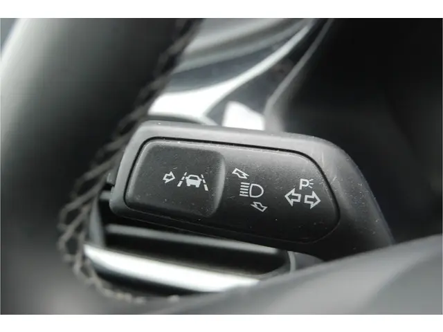 Ford Puma 1.0 EcoBoost Titanium AUTOMAAT 2020 Benzine 19