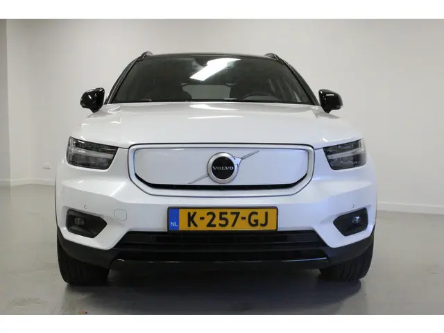 Volvo XC40 Recharge P8 AWD R-Design 2020 Elektrisch 3