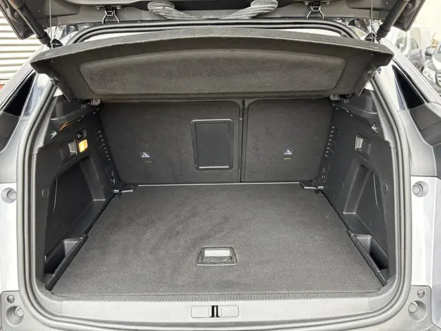 Peugeot 3008 1.2 PureTech Crossway 2020 Benzine 26