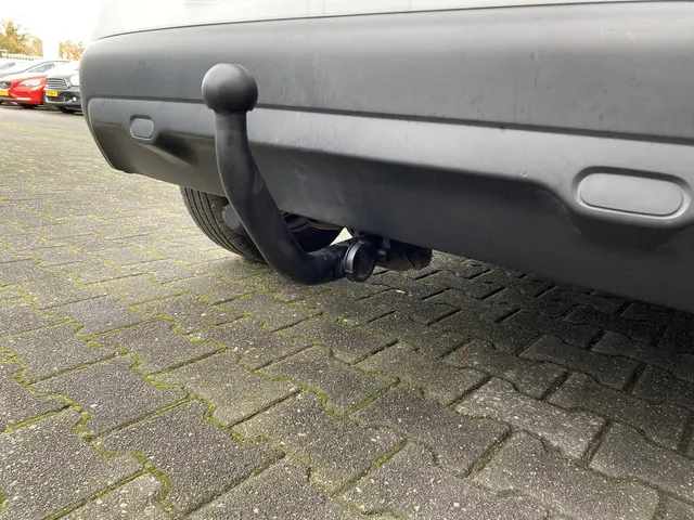 Citroën C4 Cactus 1.2 PureTech Feel 2015 Benzine 23