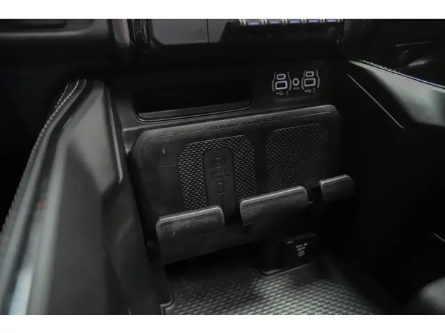 Dodge Ram 1500 5.7 V8 Limited 2024 LPG/Gas 28