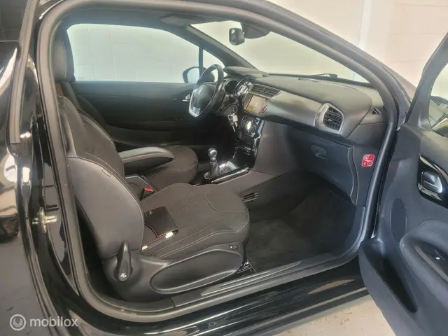 Citroën DS3 1.2 PureTech So Chic 2017 Benzine 22