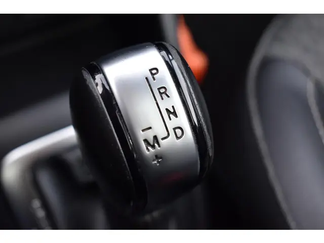 Renault Captur TCe 150 EDC Intens 2018 Benzine 21