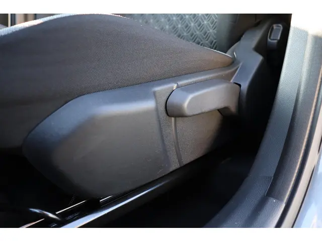 Toyota Aygo X 1.0 VVT-i MT Pulse Limited, 2025 Benzine 19