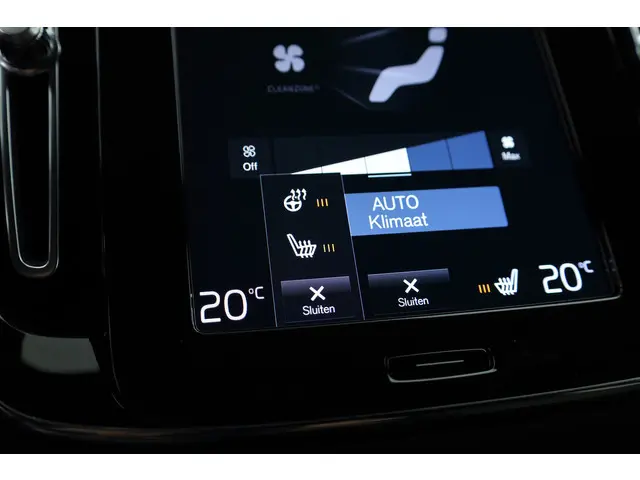 Volvo XC40 T4 Recharge Core 2023 Hybride Benzine 19