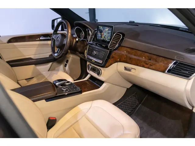 Mercedes-Benz GLE 500 e 4MATIC 2016 Hybride Benzine 35