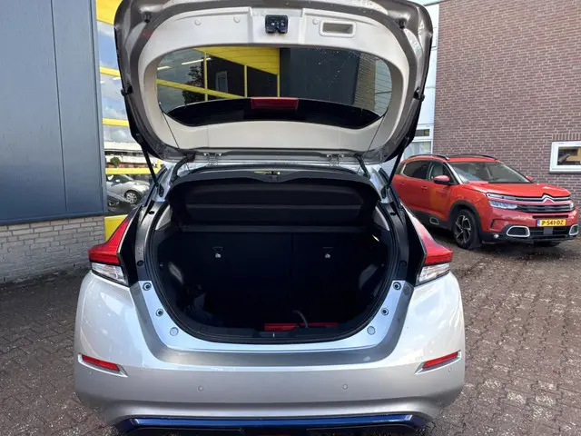 Nissan Leaf N-Connecta 40 kWh 2019 Elektrisch 6