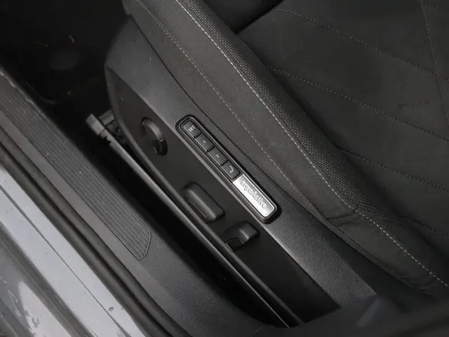 Volkswagen Golf 1.4 eHybrid 2021 Hybride Benzine 16