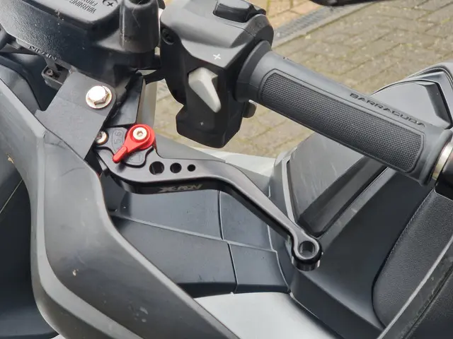 Honda NC 750 X-ADV / LED / TERMIGNONI / TOPKOFFER 2017 Benzine 4