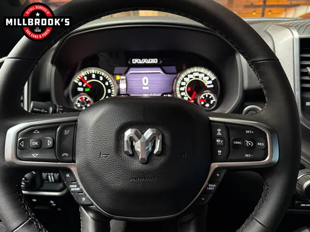 Dodge Ram 1500 Big Horn 2024 LPG/Gas 12