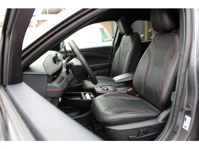 Ford Mustang Mach-E Extended AWD 98 kWh 2021 Elektrisch 13