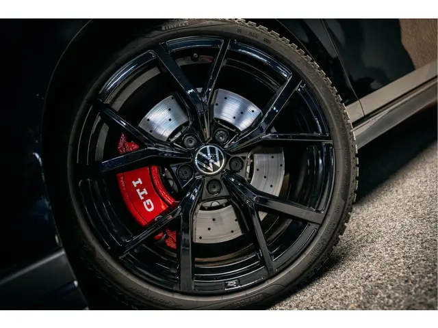 Volkswagen Golf 2.0 TSI GTI Clubsport 2024 Benzine 19