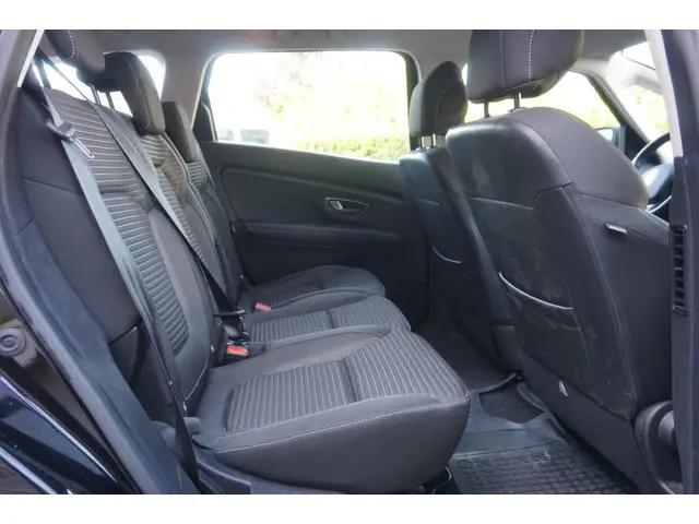 Renault Grand Scénic 1.2 TCe Zen 7p. 2017 Benzine 17