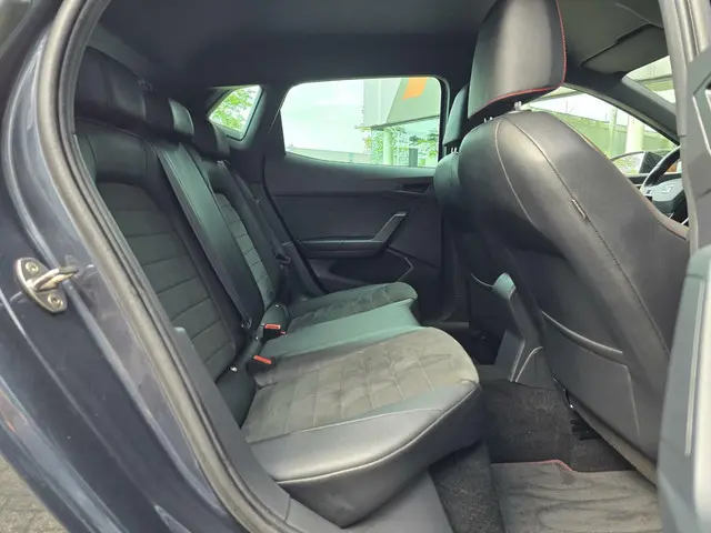 SEAT Ibiza 1.0 TSI FR Business |Automaat|Navi ! 2019 Benzine 28