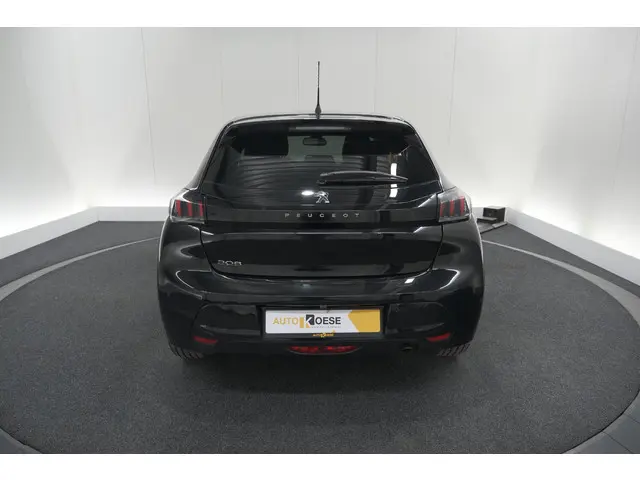 Peugeot 208 PureTech 100 Allure Pack 2023 Benzine 19