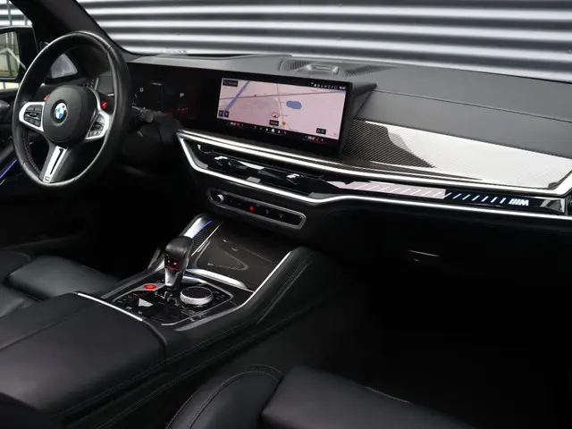 BMW X5 M Competition 2025 Benzine 20