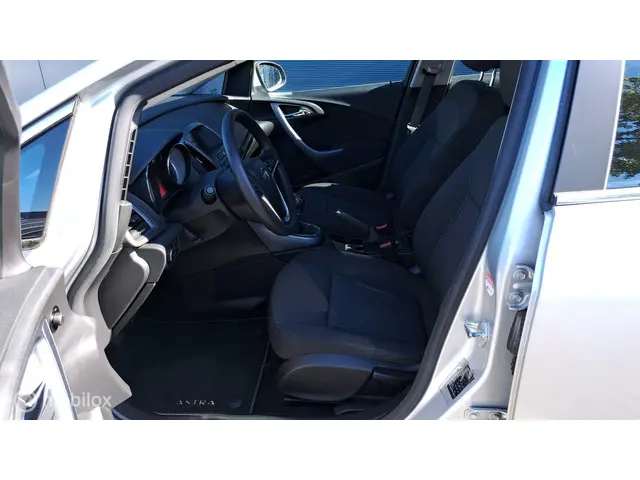 Opel Astra 1.4 Turbo Business + 2013 Benzine 15