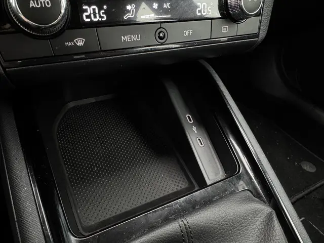 Škoda Kamiq 1.0 TSI Active 2024 Benzine 16
