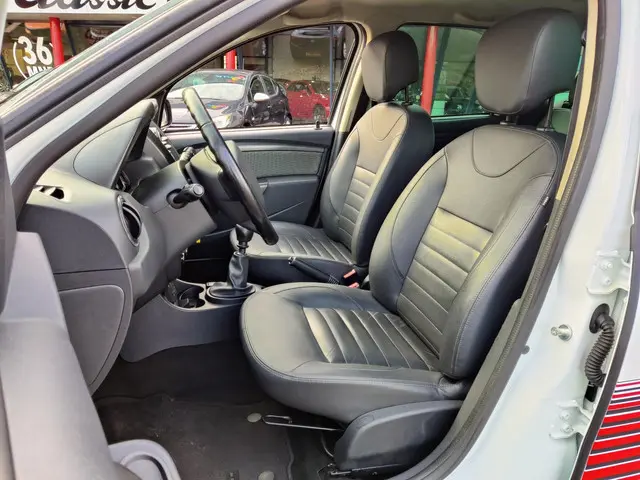 Dacia Duster 1.2 TCe 4x2 Prestige 2016 Benzine 12