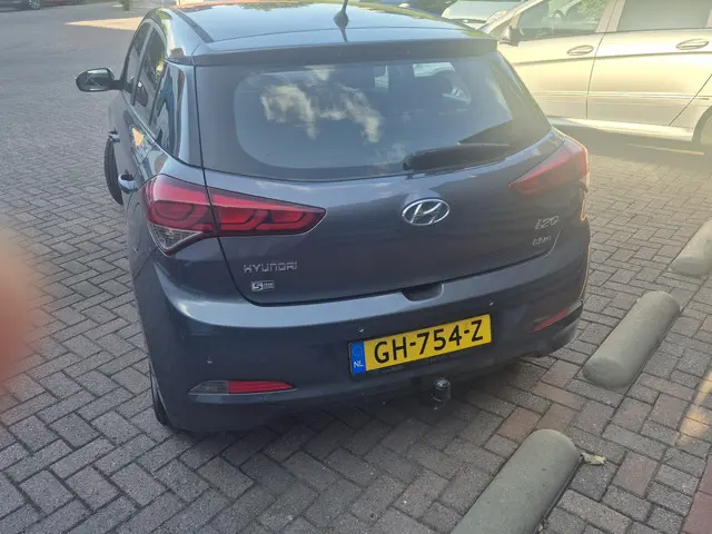 Hyundai i20 1.2 HP i-Motion Comfort 2015 Benzine 3