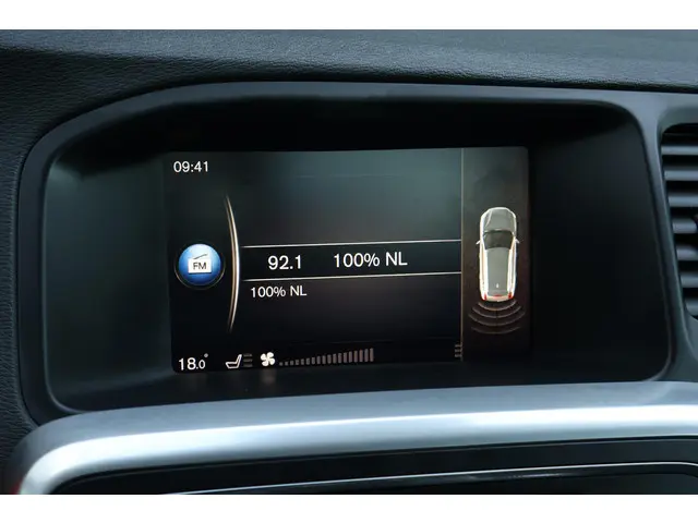 Volvo V60 2.0 T3 Polar+ Dynamic 2017 Benzine 23